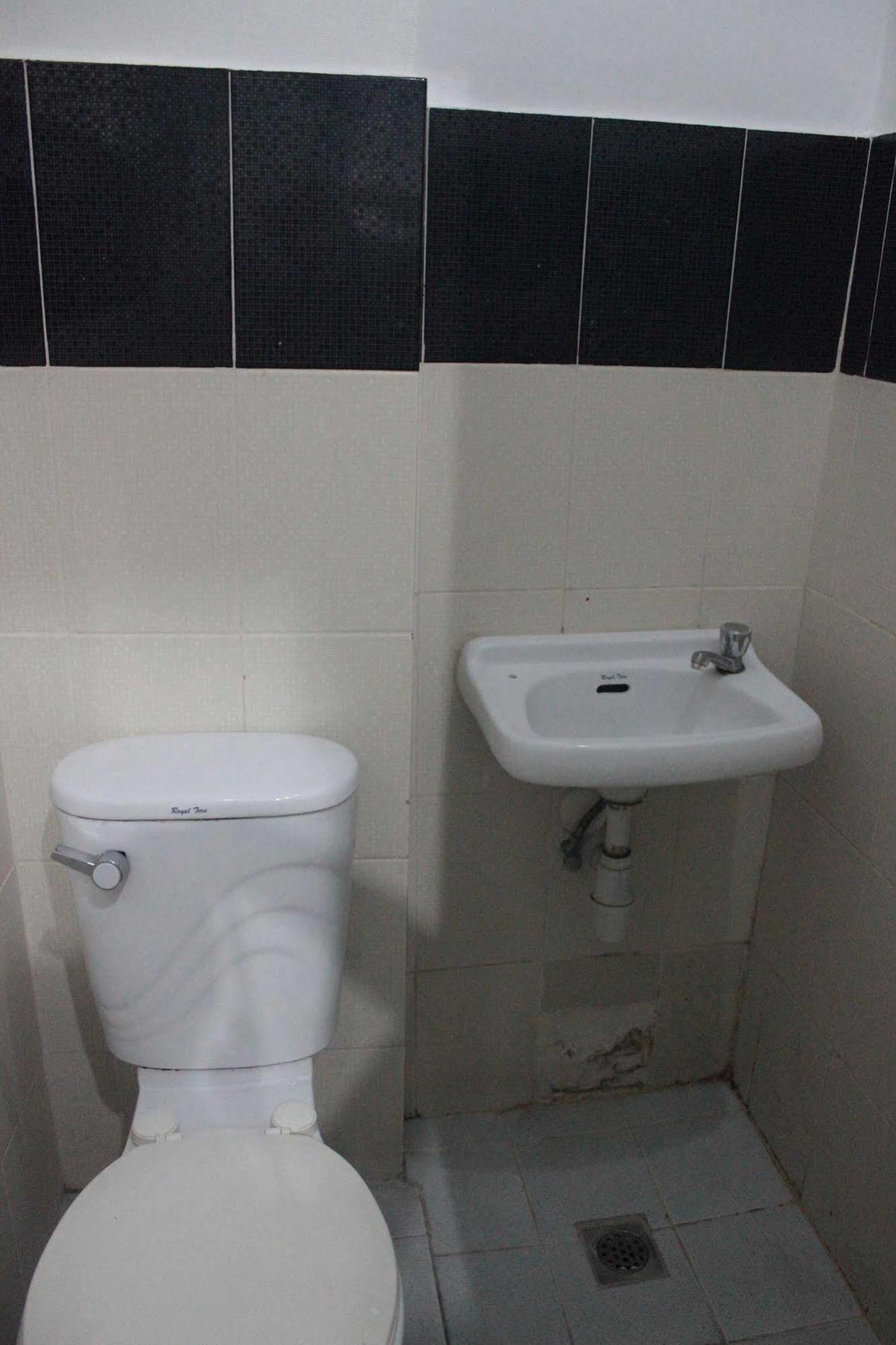 Yuj Inn - Quezon City Buitenkant foto